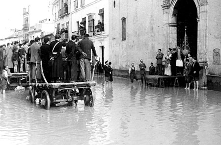 foto sevilla y el Guadalquivir